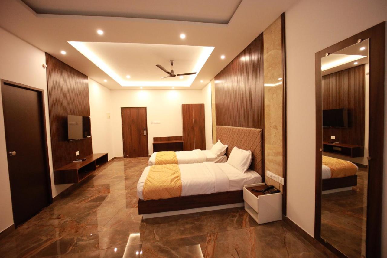 Bliss Regency Business Hotel Palakkad Exterior photo